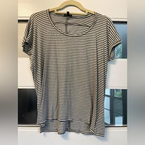 Express striped tee shirt size small. Gently worn.